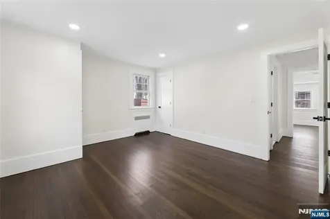 1087 Lambert Road Teaneck NJ 07666