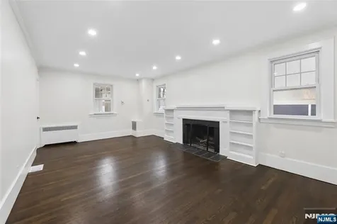 1087 Lambert Road Teaneck NJ 07666
