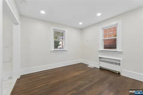 1087 Lambert Road Teaneck NJ 07666