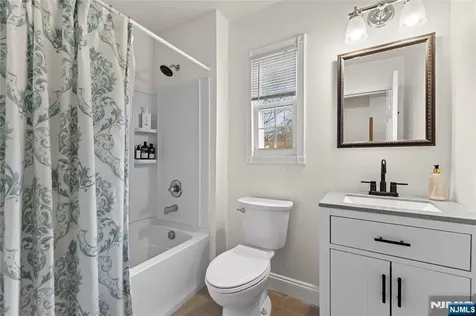 9 Wedgewood Drive Verona NJ 07044