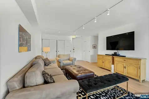 1600 Parker Avenue Fort Lee NJ 07024