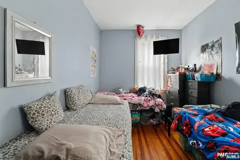 94 Center Street Clifton NJ 07011