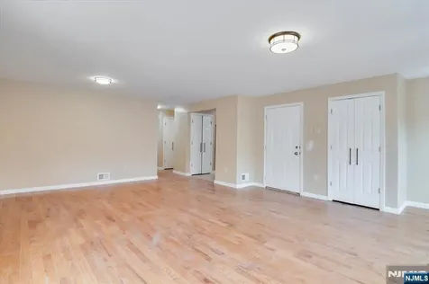150 Munn Avenue East Orange NJ 07017