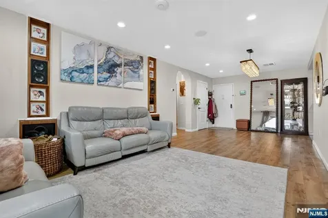 2 Ann Street Clifton NJ 07013
