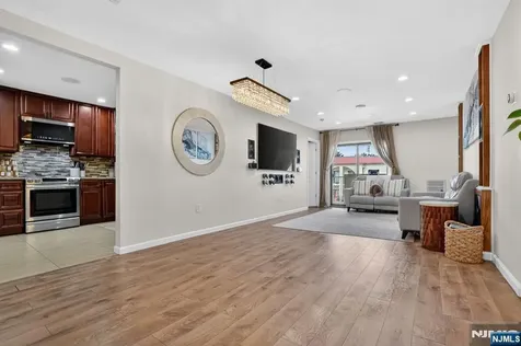2 Ann Street Clifton NJ 07013