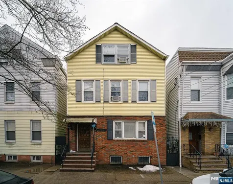 390 Lafayette Street Newark NJ 07105