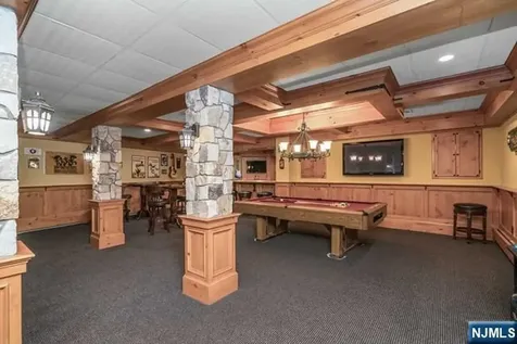22 Sunset Lane Upper Saddle River NJ 07458