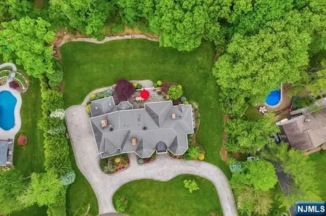 22 Sunset Lane Upper Saddle River NJ 07458