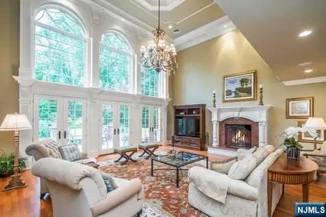 22 Sunset Lane Upper Saddle River NJ 07458