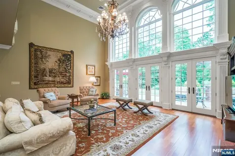 22 Sunset Lane Upper Saddle River NJ 07458