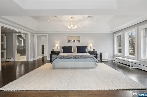 97 Heights Road Ridgewood NJ 07450