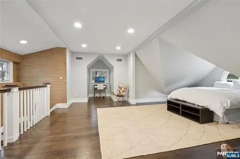 97 Heights Road Ridgewood NJ 07450