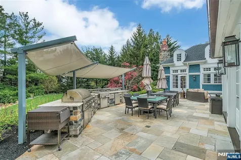 97 Heights Road Ridgewood NJ 07450