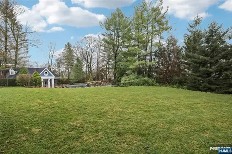 97 Heights Road Ridgewood NJ 07450