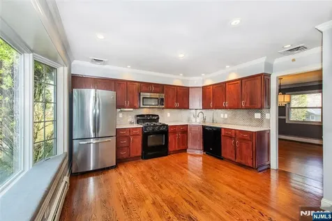 232 Hidden Glen Court Franklin Lakes NJ 07417