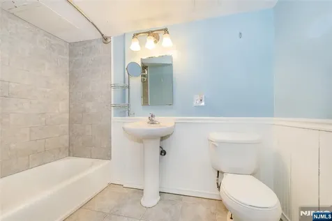 232 Hidden Glen Court Franklin Lakes NJ 07417