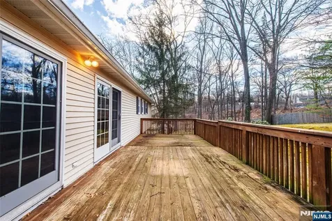 232 Hidden Glen Court Franklin Lakes NJ 07417