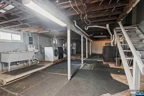 436 Undercliff Avenue Edgewater NJ 07020