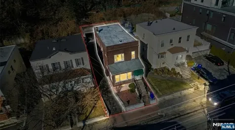 436 Undercliff Avenue Edgewater NJ 07020