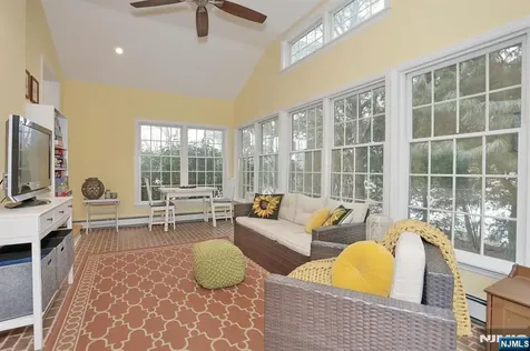 215 Hill Street Midland Park NJ 07432