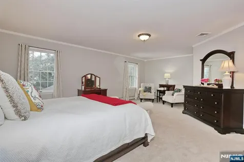 215 Hill Street Midland Park NJ 07432