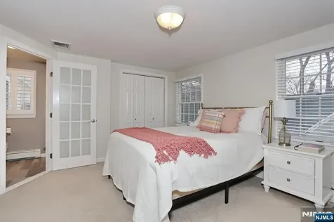 215 Hill Street Midland Park NJ 07432