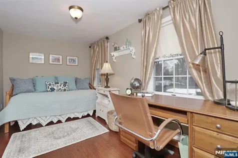 215 Hill Street Midland Park NJ 07432