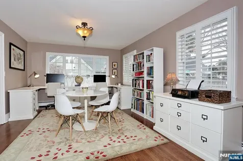 215 Hill Street Midland Park NJ 07432