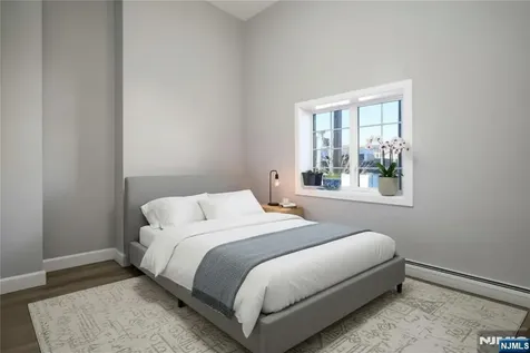 2021 Fletcher Avenue Fort Lee NJ 07024