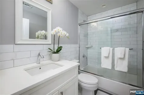 2021 Fletcher Avenue Fort Lee NJ 07024