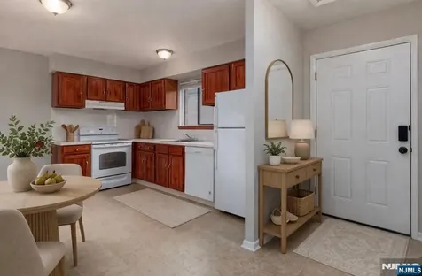 423 Meadow Woods Lane Lawrence NJ 08648