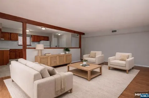 423 Meadow Woods Lane Lawrence NJ 08648