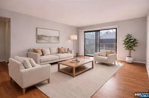 423 Meadow Woods Lane Lawrence NJ 08648