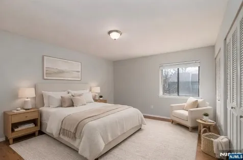 423 Meadow Woods Lane Lawrence NJ 08648