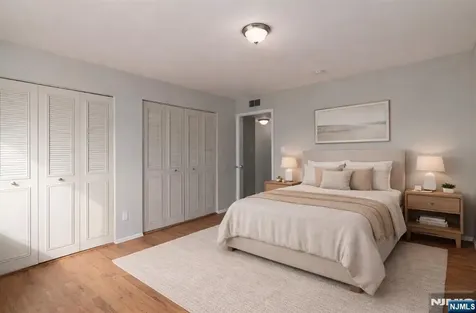 423 Meadow Woods Lane Lawrence NJ 08648