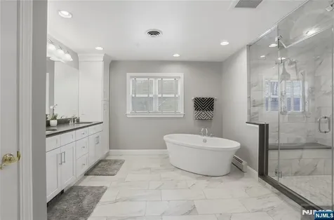 30 Somerset Lane Warwick NY 10990