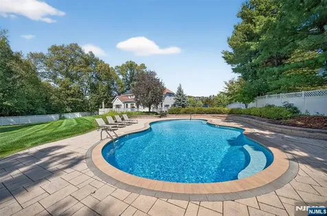 30 Somerset Lane Warwick NY 10990