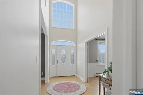 30 Somerset Lane Warwick NY 10990