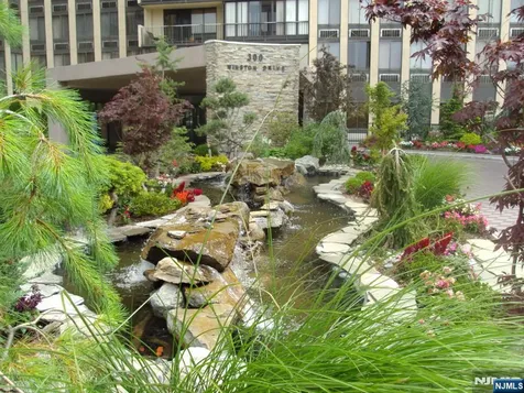300 Winston Drive Cliffside Park NJ 07010