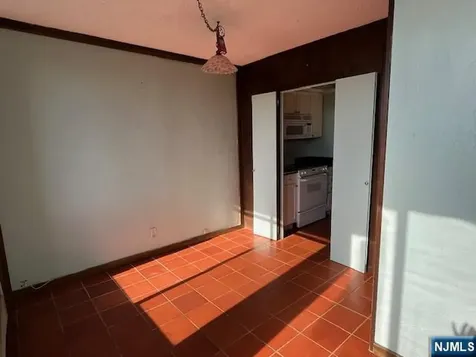 300 Winston Drive Cliffside Park NJ 07010