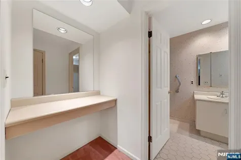 22 Peach Hill Court Ramsey NJ 07446