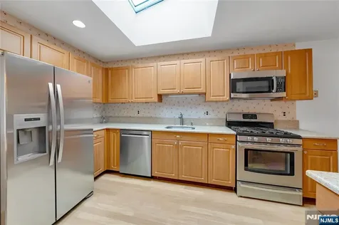 22 Peach Hill Court Ramsey NJ 07446