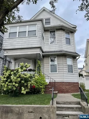 42 Spencer Place Garfield NJ 07026