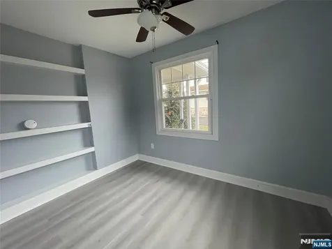 35 Chestnut Street Wallington NJ 07057