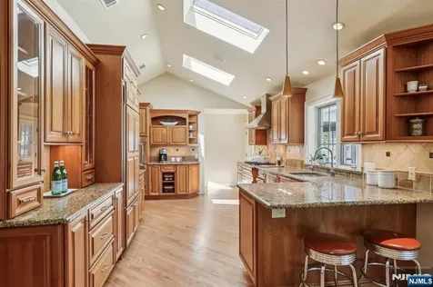 132 Dimmig Road Upper Saddle River NJ 07458