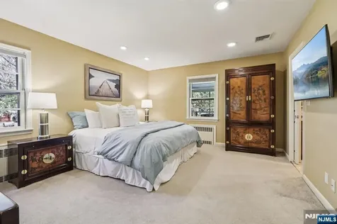132 Dimmig Road Upper Saddle River NJ 07458