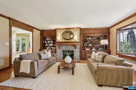 132 Dimmig Road Upper Saddle River NJ 07458
