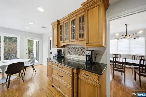 126 Sussex Road Tenafly NJ 07670