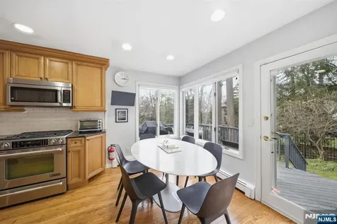 126 Sussex Road Tenafly NJ 07670