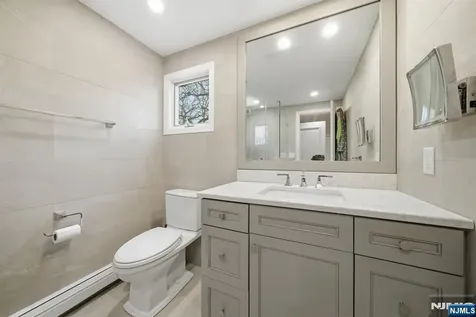 126 Sussex Road Tenafly NJ 07670
